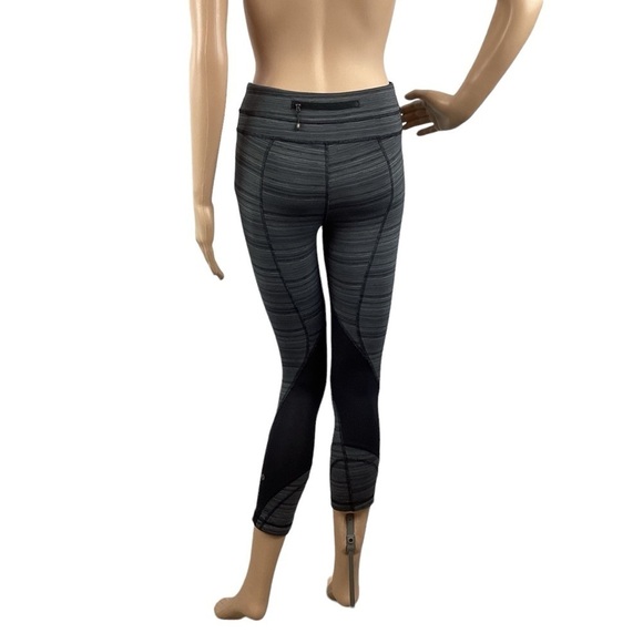 Lululemon Run: Inspire Crop II (Mesh) Size 4 Cyber Stripe Deep Coal Black - Picture 5 of 7